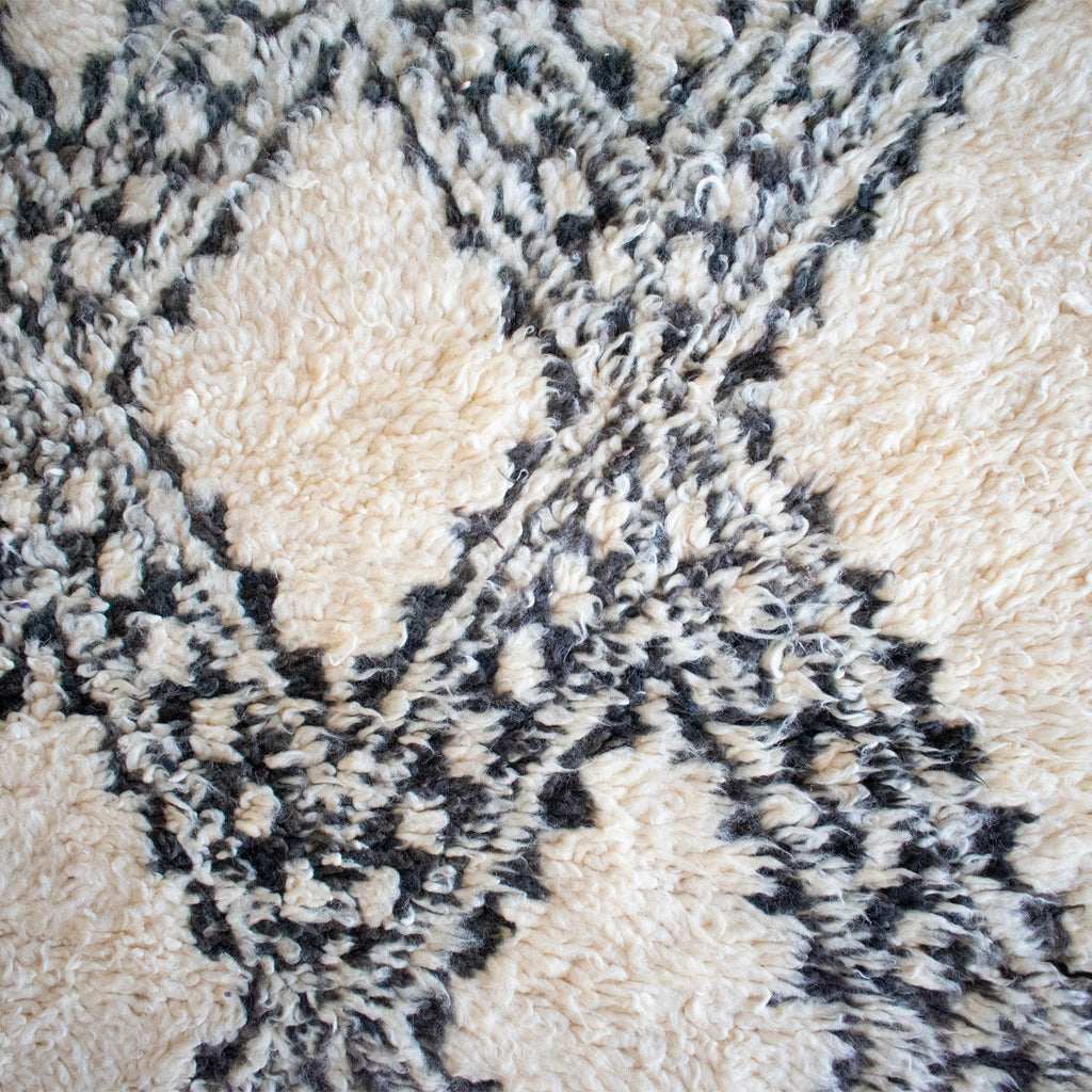 Zie Vintage Moroccan Rug | 6'4" x 10'5"