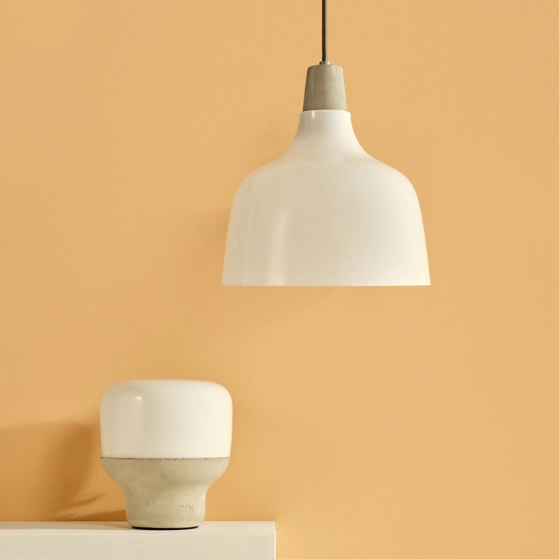 Mira Lamp