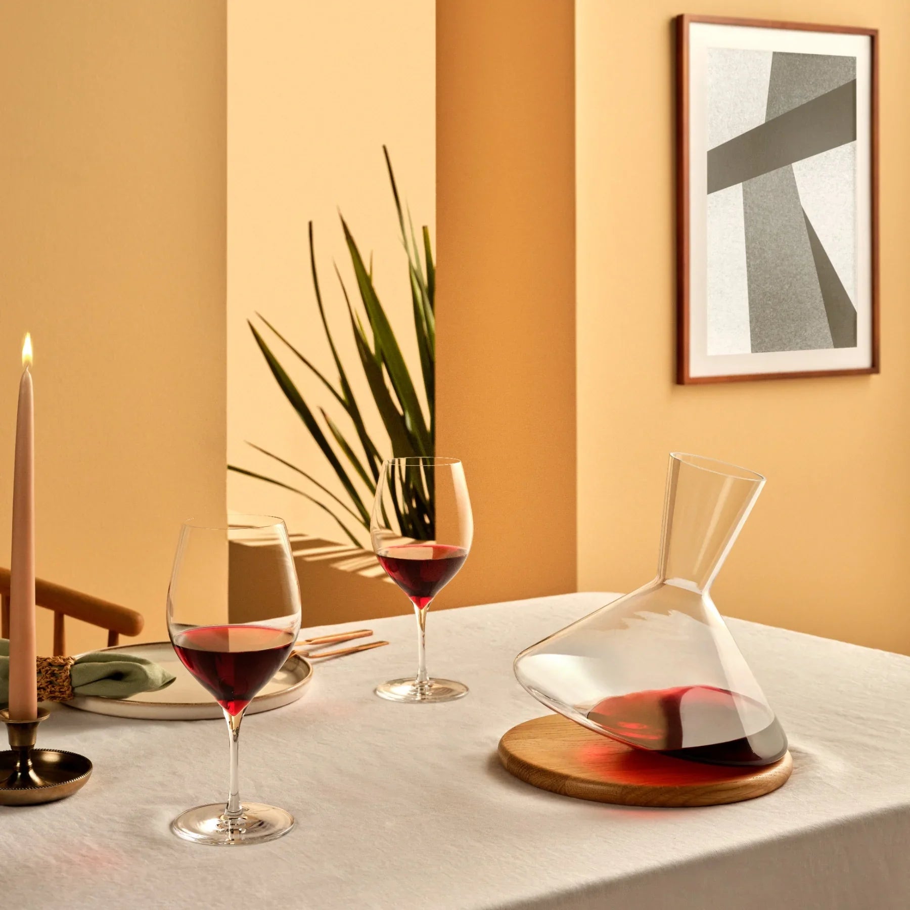 Balance Wine Decanter With Wooden Base