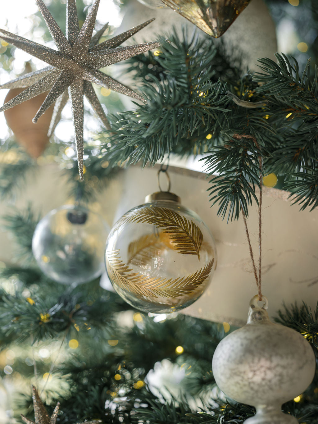 4" Artisan Glass Gold Etched Leaf Ornament