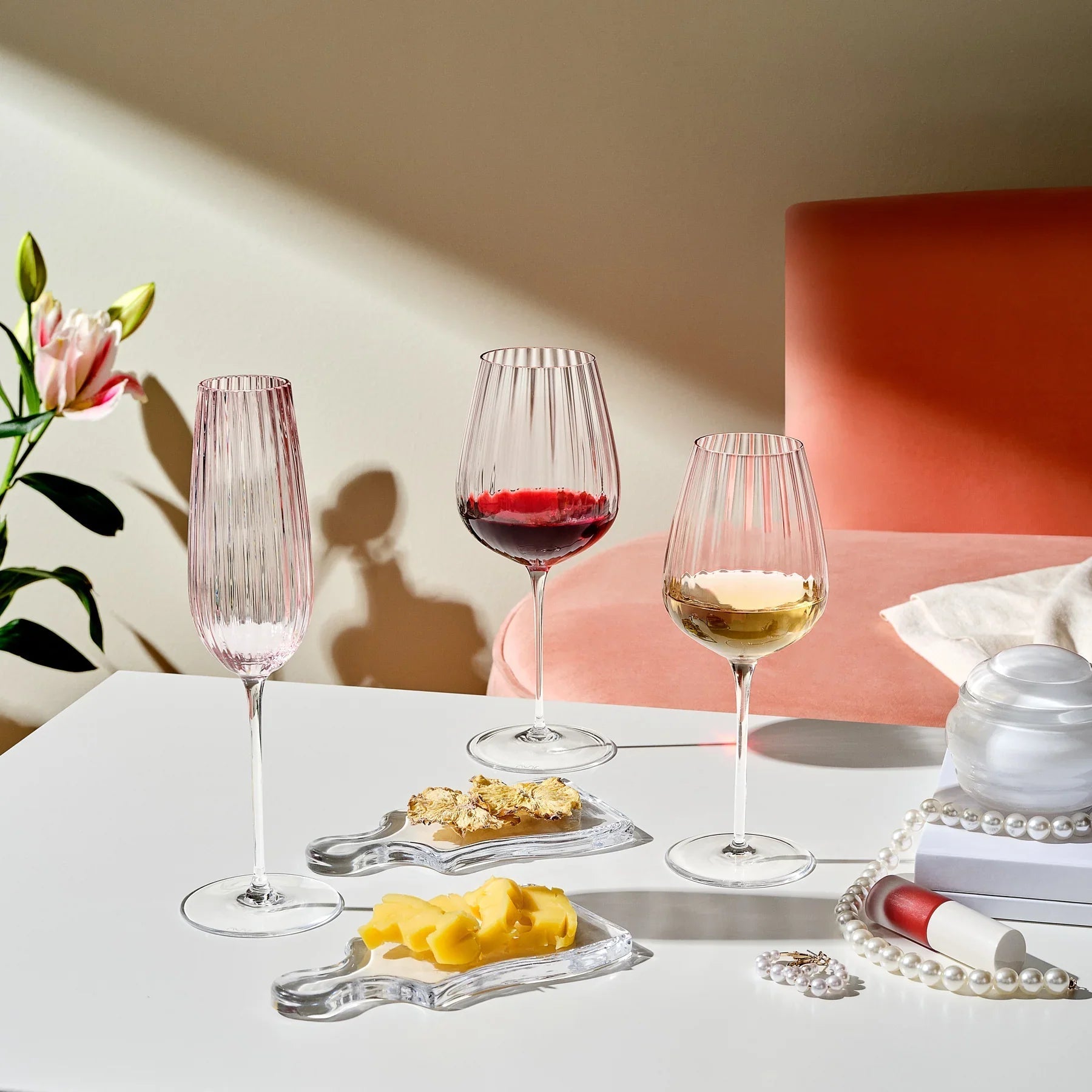 Round Up Dusty Rose Set of 2 White wine glasses