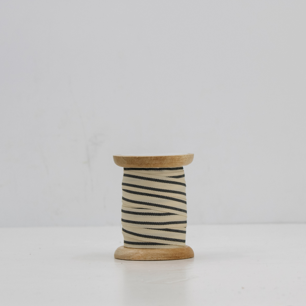 Ribbon in Cream and Black