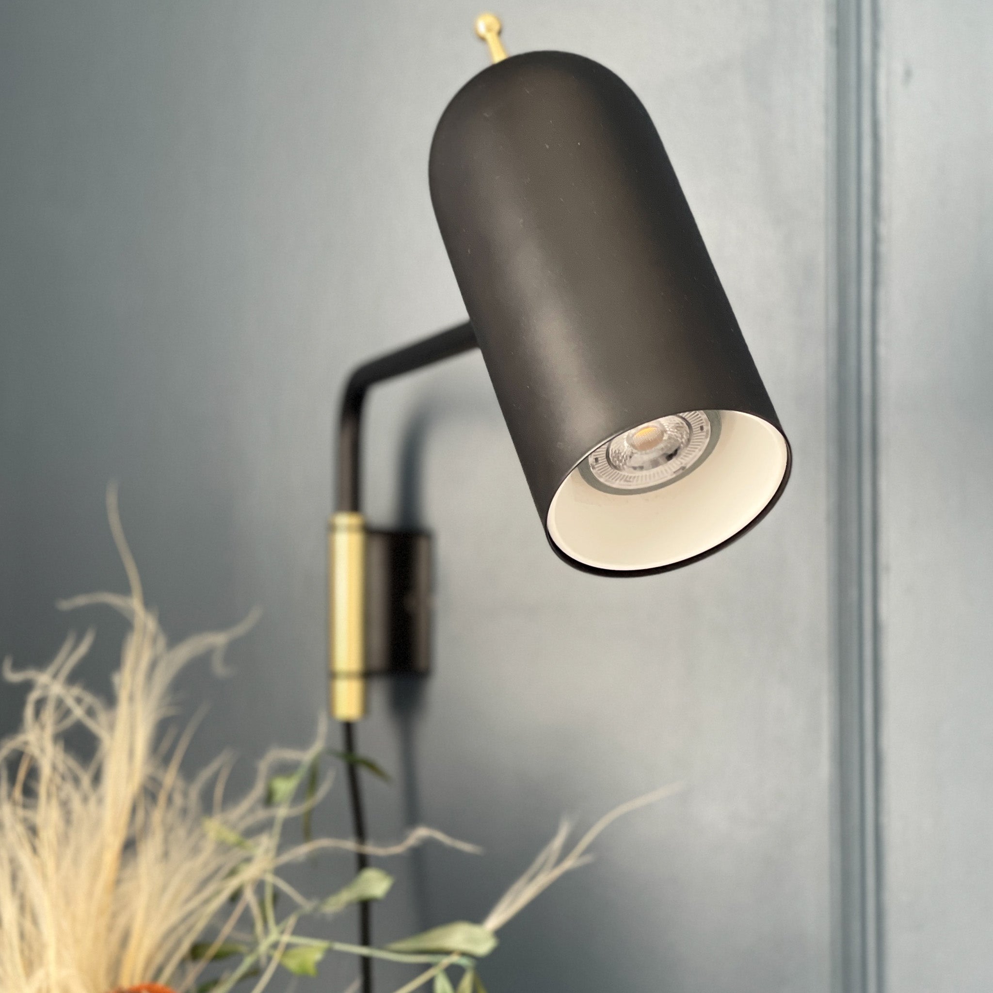 GU10 Dim-to-Warm LED Bulb