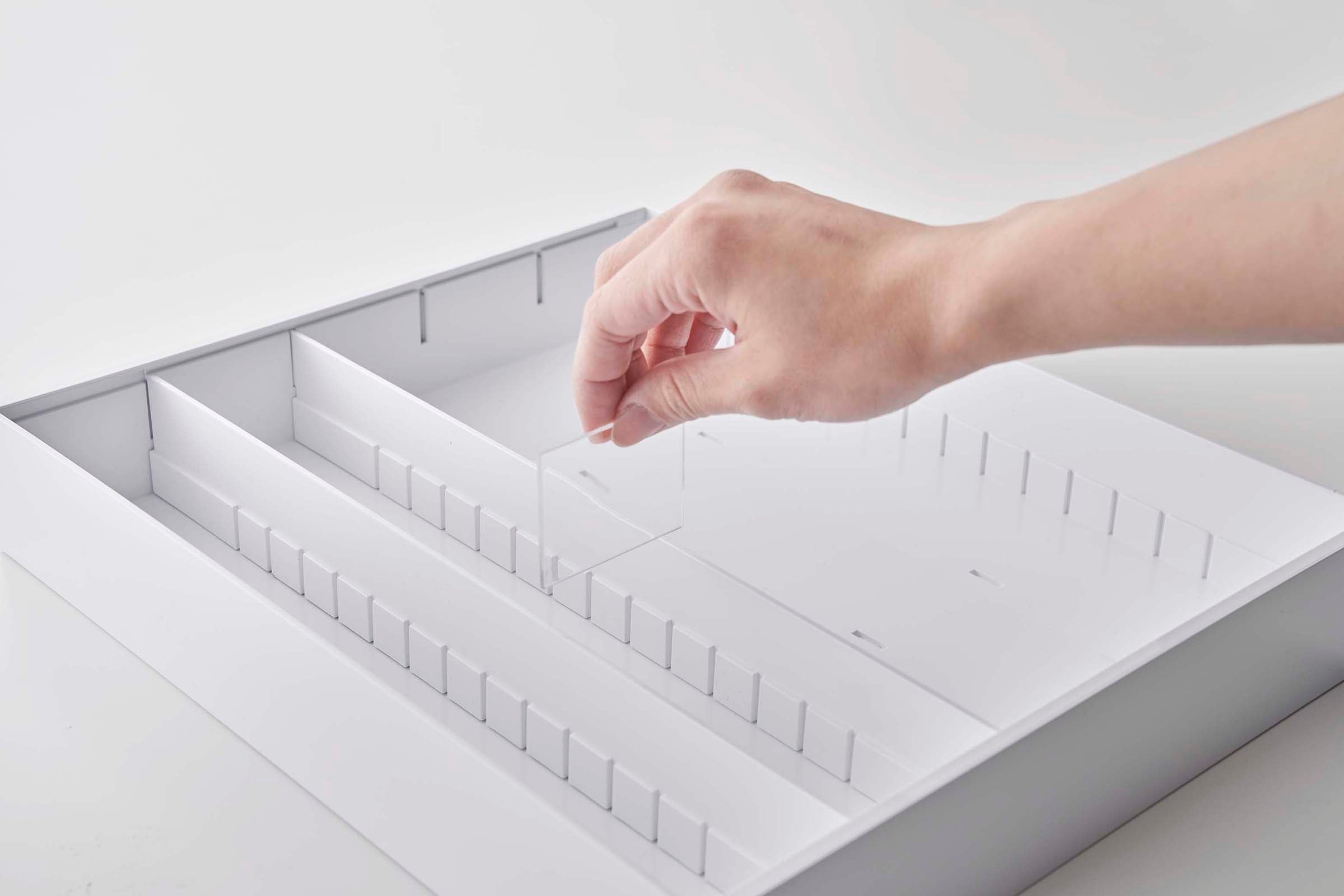 Expandable Cutlery Organizer - Large
